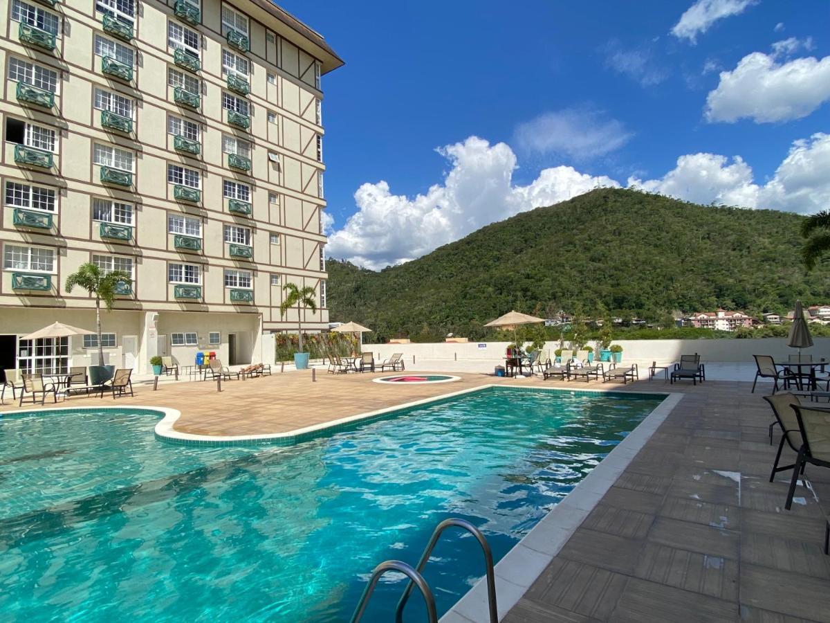 Flat 217 Granja Brasil - Com Piscina Em Itaipava Appartement Petrópolis Buitenkant foto